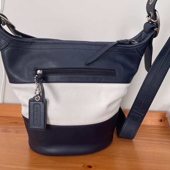 COACH LIMITED EDITION RUGBY - Picture 1 of 16